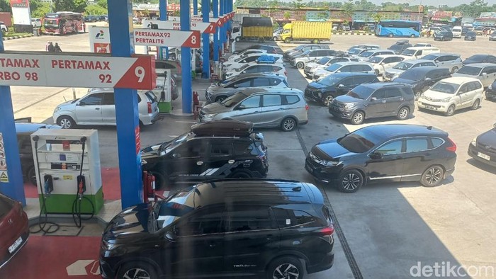 Suasana Rest Area KM 338 Pekalongan, Kamis (4/4/2024) pukul 11.00 WIB.