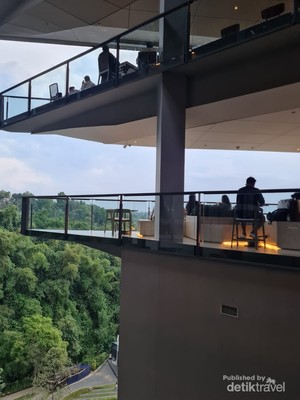 Mencoba Hotel Viral di Bandung