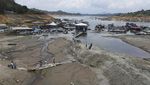 Waduk Paling Memukau di Kolombia Kini Menyusut Kekeringan
