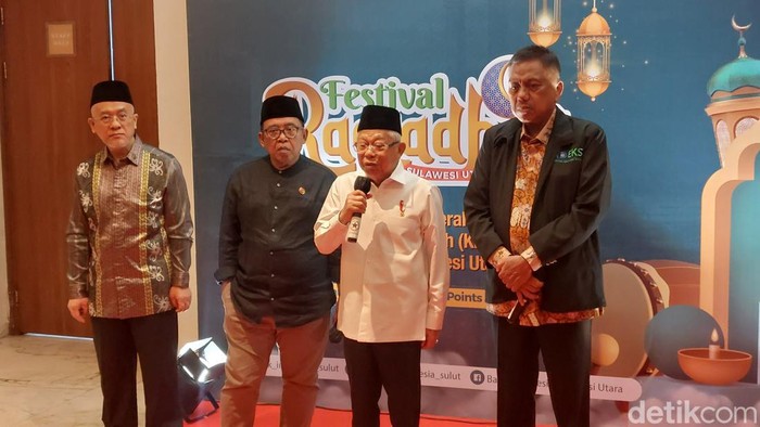 Wapres Maruf Amin (pegang mic) (Ondang/detikcom).