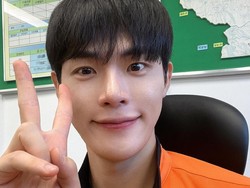 Potret Pemadam Kebakaran Ganteng yang Viral, Pesonanya Mirip Aktor Drakor