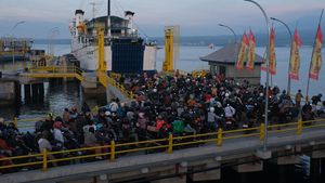 Potret Pelabuhan Gilimanuk Bali Penuh Pemudik