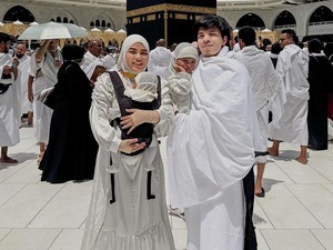 Atta Halilintar-Aurel Pasrah Umrah Bawa 2 Anak Hadapi Cuaca di Makkah