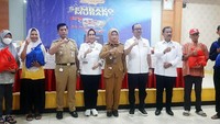 Bazar dihadiri oleh Wakil Walikota Jakarta Timur Iin Mutmainnah, Ketua Umum Kadin Jakarta Diana Dewi, dan Ketua Kadin Jakarta Timur Anta Ginting.