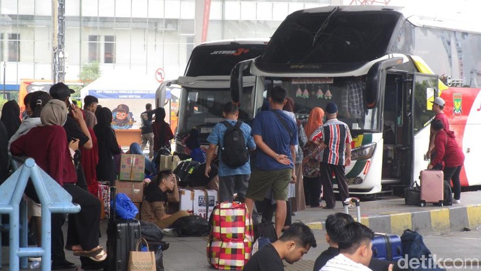 Waspada! Ini Waktu Paling Rawan Microsleep Menurut Pengalaman Sopir AKAP