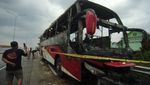Bus Terbakar di Gerbang Tol Tegal