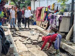 Minta Maaf Surabaya Banjir Parah, Wali Kota Eri: Di Luar Prediksi Kita