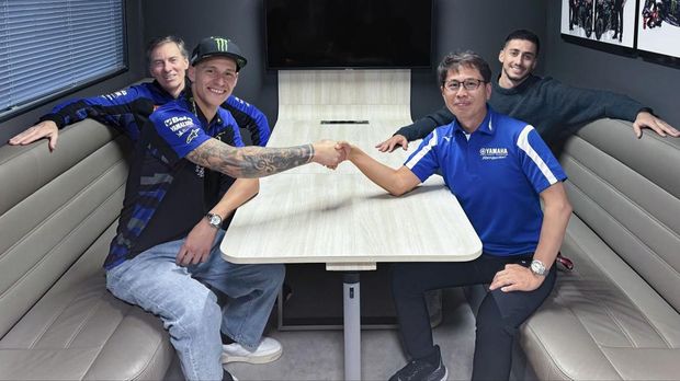 Fabio Quartararo perpanjang kontrak di Yamaha hingga 2026.