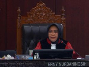 Hakim Tanya 4 Menteri di MK: Benar Nggak Ada Automatic Adjustment Bansos?