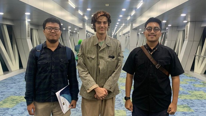 Kantor Imigrasi Kelas II TPI Sorong mendeportasi warga negara asing (WNA) asal Los Angeles, Amerika Serikat berinisial TMM karena melanggar izin tinggal atau overstay di Indonesia.