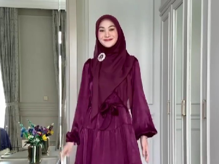 Inspirasi dress shimmer ounadoutfit