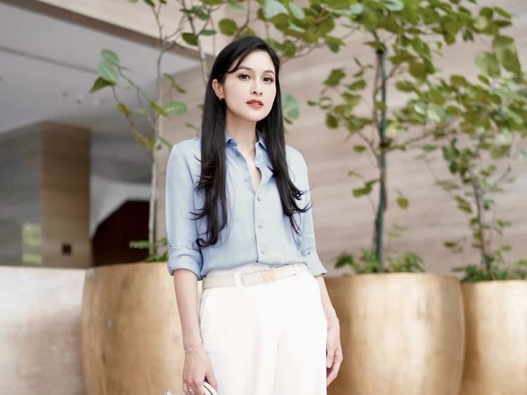 8 Transformasi Sandra Dewi Dari Awal Karier Hingga Kini, Tetap Cantik Menawan