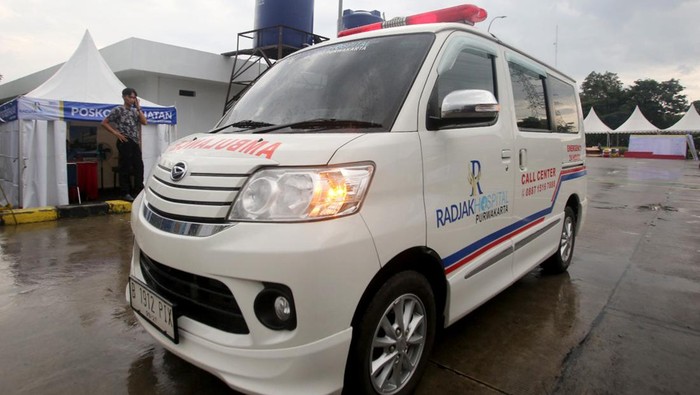 Jaga Kesehatan Pemudik Agar Nyaman Berlebaran di Kampung Halaman Radjak Hospital kembali membuka posko mudik bersama di momen mudik lebaran 2024. Posko Kesehatan ini diperuntukan bagi para pemudik, khususnya di rute-rute Jakarta dan Jawa Barat.