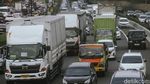 Jelang Cuti Bersama, Lalin Lebak Bulus Macet Sore Ini