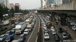 Jelang Cuti Bersama, Lalin Lebak Bulus Macet Sore Ini