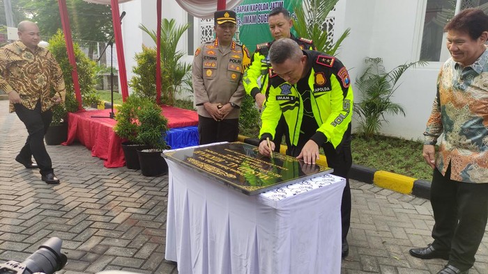 Kapolda Jatim Irjen Imam Sugianto