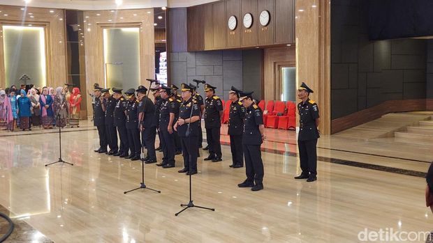 Kemenkumham mengambil sumpah jabatan dan melantik 18 jajaran tinggi madya dan fungsional kemenkumhan. (Adrial/detikcom)