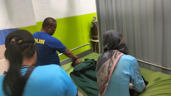 Ketiga korban yang tenggelam saat dirawat di rumah sakit.