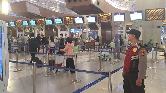 Kondisi Bandara Soekarno Hatta pada Jumat (5/4/2024).