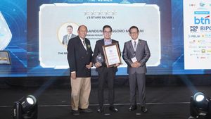 Layanan Digital Peruri Raih Penghargaan Digitech Award