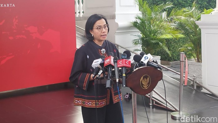 Menteri Keuangan Sri Mulyani Indrawati di Istana Presiden