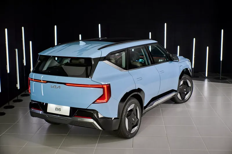 Mobil listrik Kia EV5