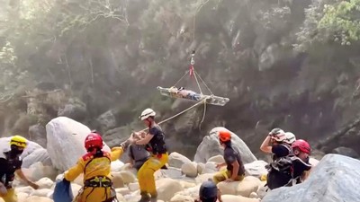 Momen Penyelamatan Korban Terdampak Gempa Taiwan
