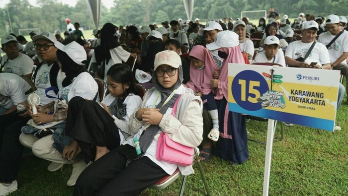 Mudik Gratis Peruri Berangkatkan 700 Peserta ke Jawa Tengah Dalam program mudik gratis tahun ini, Peruri menyiapkan 700 kursi yang dibagi ke dalam 18 armada bus. Bus-bus tersebut akan mengantarkan peserta mudik ke tiga kota besar di Provinsi Jawa Tengah, yaitu Semarang, Yogyakarta, dan Solo.