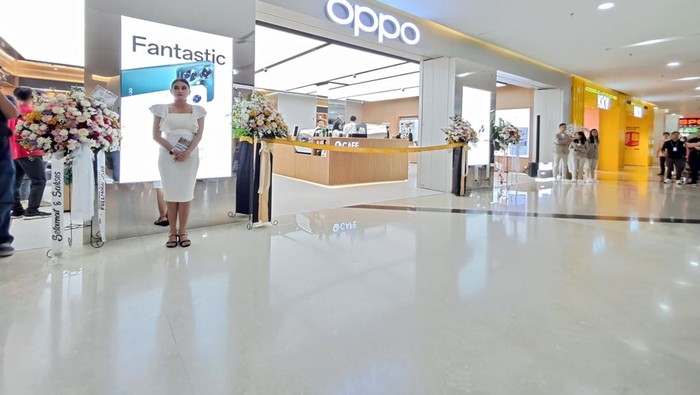 Oppo Experience Store Margocity, Depok