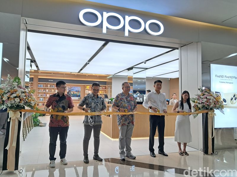 Oppo Experience Store Margocity, Depok