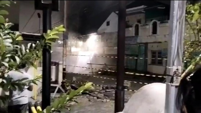 Penampakan salah satu rumah di Permata Puri Ngaliyan, Semarang, saat dapurnya roboh pada Jumat (5/4/2024).