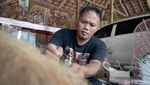 Menilik Aktivitas Perajin Reog Ponorogo