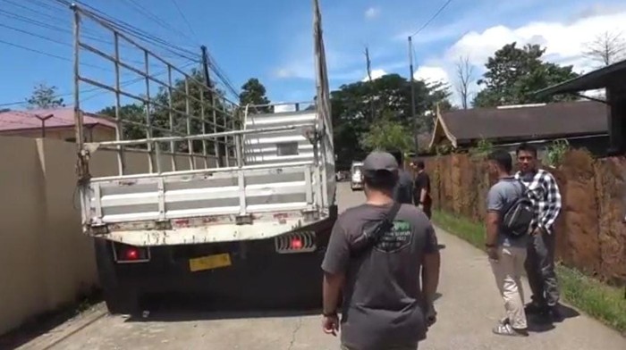 Polisi menggagalkan truk penyelundup solar subsidi 1,3 ton di Maros.