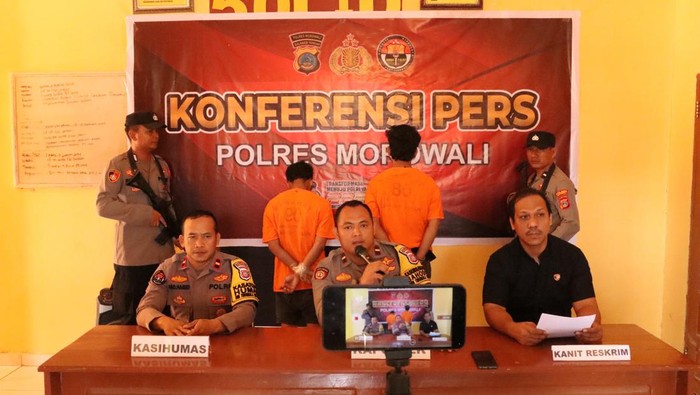 Polsek Bahodopi saat rilis kasus pencurian di Morowali.