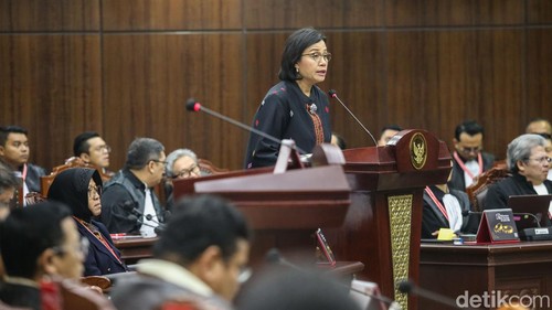 Suasana persidangan sengketa hasil Pemilu di Mahkamah Konstitusi, Jakarta, Jumat (5/4/2024).