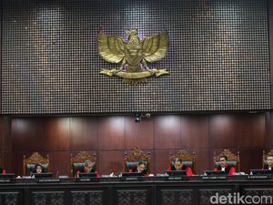 Hakim MK Sebut Dalil Pemohon soal Intervensi Presiden Tak Beralasan