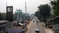 LRT Jakarta Fase 1B akan menghubungkan antara Velodrome-Manggarai dengan bentang sepanjang 6,4 kilometer (km) dengan lima stasiun, yakni Stasiun Rawamangun, Pramuka BPKP, Pasar Pramuka, Matraman, dan Manggarai.  