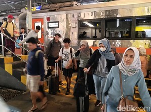 Hari Ini Puncak Mudik di Stasiun Tugu Jogja, 14.668 Penumpang Naik-Turun