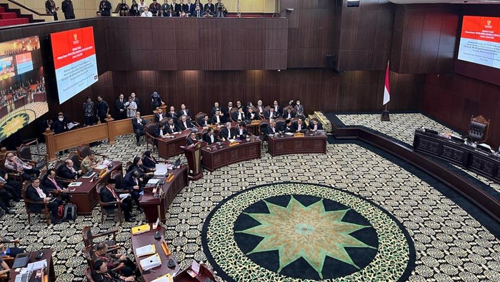 Sidang MK pada Jumat (5/4/2024)-(Anggi/detikcom)