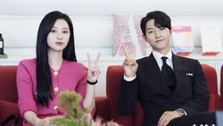 Ketika Song Joong Ki Jadi Pengacara Perceraian di Queen of Tears