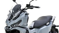Bicara fitur, SYM Husky 150 sudah dilengkapi lampu-lampu full LED, juga panel instrumen full digital. Motor ini juga sudah memiliki fitur rem ABS untuk mencegah rodanya mengunci saat dilakukan hard braking. Tentunya pengereman depan dan belakang motor ini sudah menggunakan cakram semuanya ya. Foto: Dok. SYM