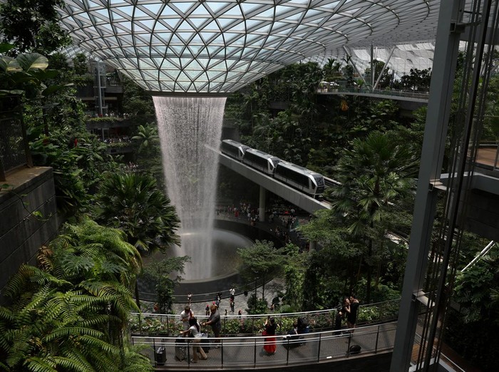 A view of the indoor waterfall at Jewel Changi Airport in Singapore April 4, 2024. REUTERS/Edgar Su