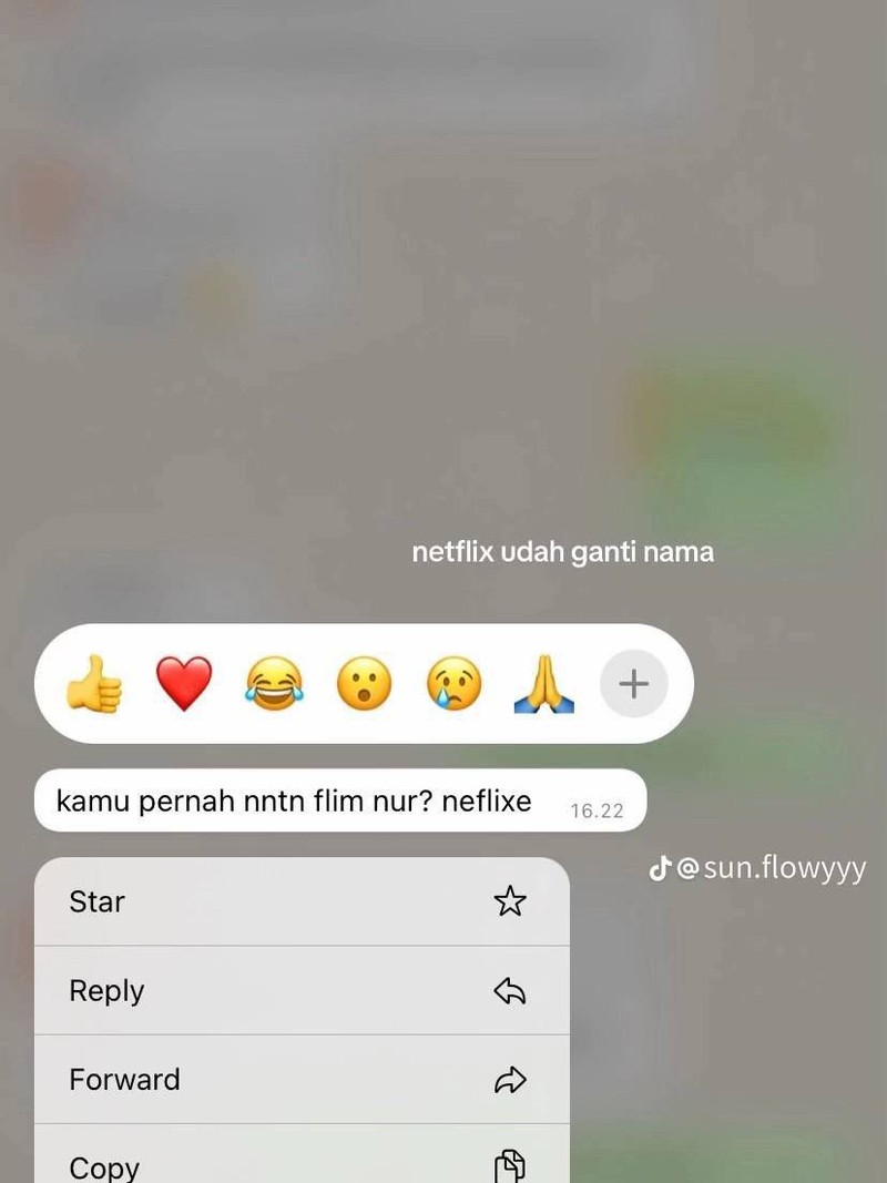 Netizen @kekocakandunia membagikan berbagai teks berisi tulisan typo yang kocak abis. Sampai capek ngakaknya.