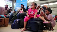 Selama masa Lebaran 2024 terhitung 31 Maret hingga 21 April, KAI Daop 1 Jakarta menyediakan sebanyak 1.688 perjalanan kereta api jarak jauh. Dengan rata-rata 77 perjalanan kereta api jarak jauh per harinya. 