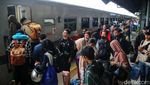 26 Ribu Penumpang Mudik dari Stasiun Senen Hari Ini