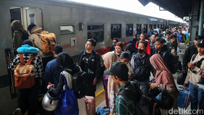 26 Ribu Penumpang Mudik dari Stasiun Senen Hari Ini