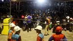 Antrean Ribuan Pemudik Motor di Pelabuhan Ciwandan