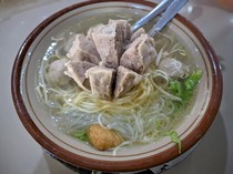 Mudik ke Banyuwangi? Jangan Lupa Mampir Cicip 5 Bakso Hits Ini