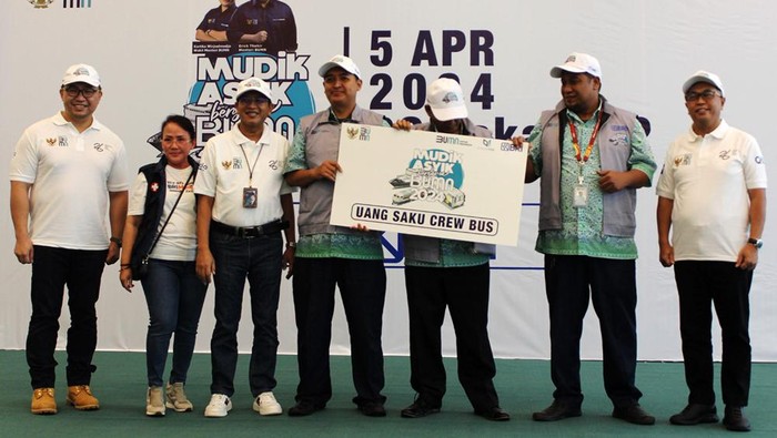 BRI Life Berangkatkan 3.500 Pemudik BRI Life melepas keberangkatan 3.500 pemudik dalam program