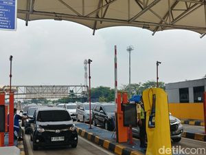 Penampakan GT Cikatama Terkini, Arus Lalin Ramai Lancar